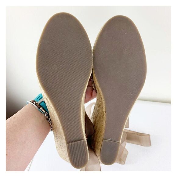 Steve Madden taupe Pearl/Bead/Crystal Embellished Wedge Ankle Wrap Boho Espadril - Picture 11 of 15